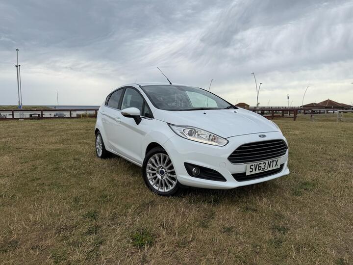 Ford Fiesta 1.0T EcoBoost Titanium Euro 5 (s/s) 5dr