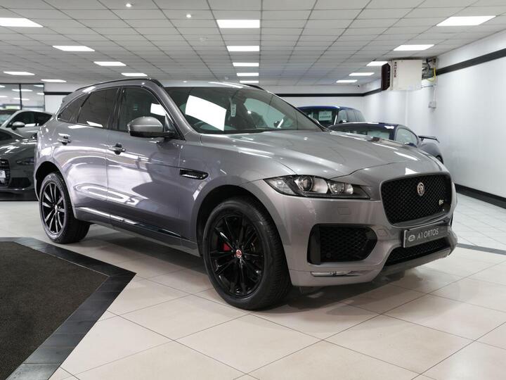 Jaguar F-PACE 3.0 D300 V6 S Auto AWD Euro 6 (s/s) 5dr