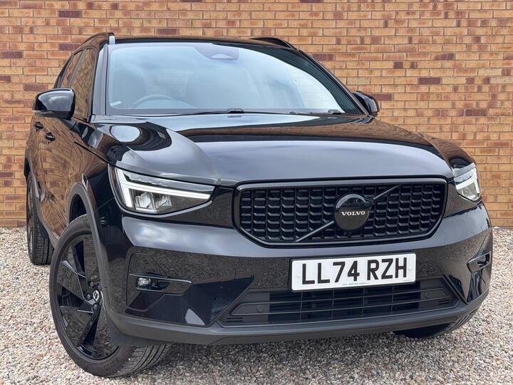 Volvo XC40 2.0 B4 MHEV Plus Black Edition DCT Auto Euro 6 (s/s) 5dr