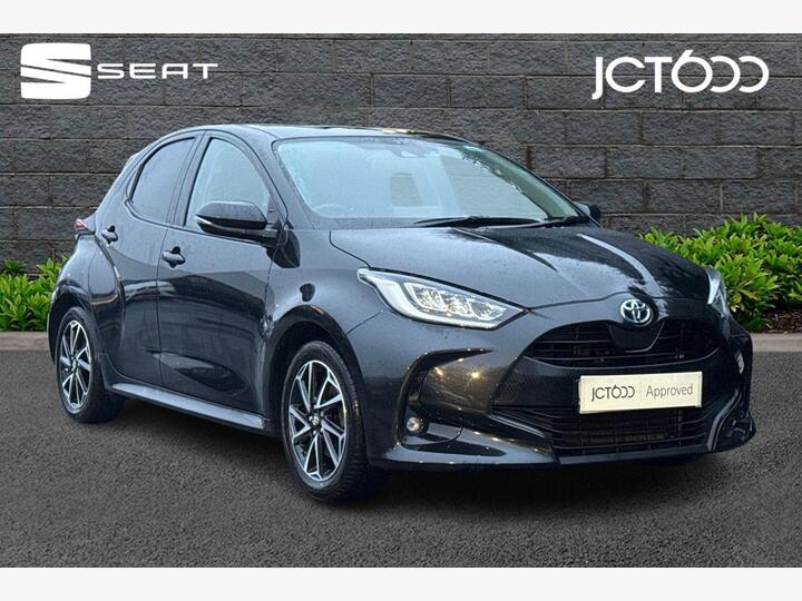 Toyota Yaris 1.5 VVT-h Design E-CVT Euro 6 (s/s) 5dr