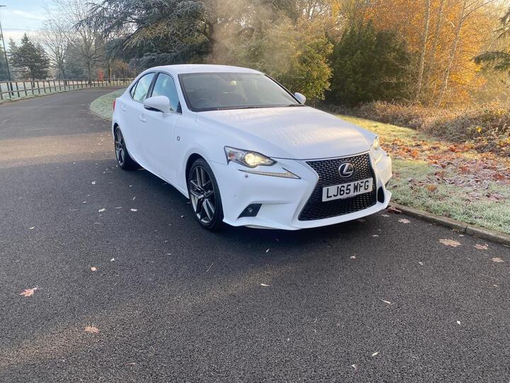 Lexus IS 2.5 300h F Sport E-CVT Euro 5 (s/s) 4dr