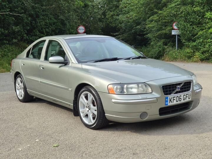 Volvo S60 2.4D SE 4dr