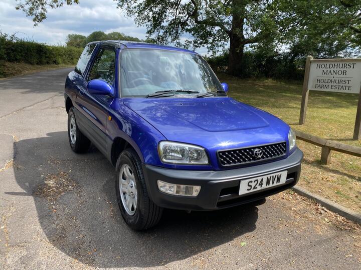 Toyota RAV4 2.0 16v GX 4WD 5dr