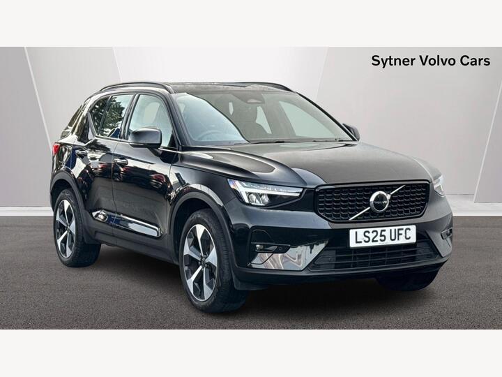 Volvo XC40 2.0 B4 MHEV Plus Dark DCT Auto Euro 6 (s/s) 5dr