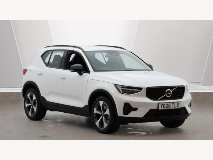 Volvo XC40 2.0 B3 MHEV Plus Dark DCT Auto Euro 6 (s/s) 5dr