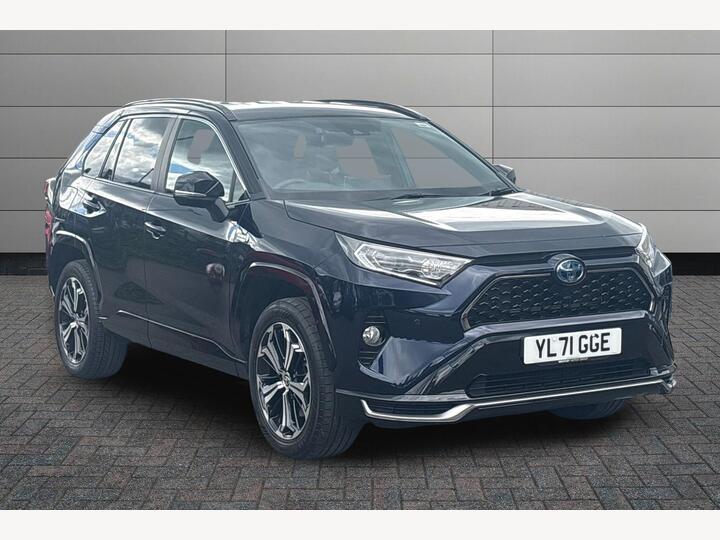Toyota RAV4 2.5 VVT 18.1kWh Dynamic CVT 4WD Euro 6 (s/s) 5dr Toyota RAV4 2.5 VVT 18.1kWh Dynamic CVT 4WD Euro 6 (s/s) 5dr