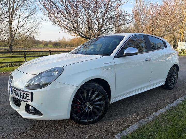 Alfa Romeo Giulietta 2.0 JTDM-2 Sportiva Nav Euro 5 (s/s) 5dr