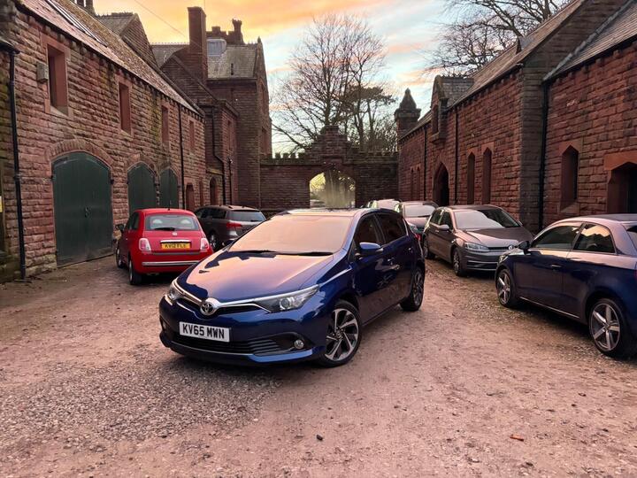 Toyota Auris 1.2 VVT-i Design CVT Euro 6 (s/s) 5dr