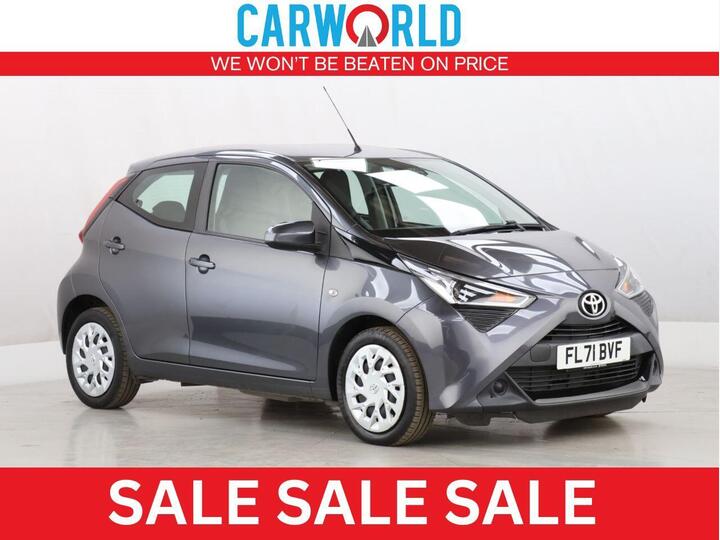 Toyota AYGO 1.0 VVT-i X-play Euro 6 (s/s) 5dr