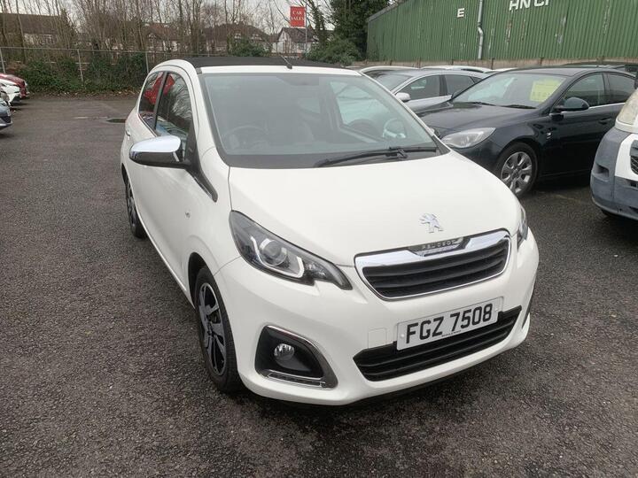 Peugeot 108 1.0 Allure Top! 2 Tronic Euro 6 5dr Peugeot 108 1.0 Allure Top! 2 Tronic Euro 6 5dr
