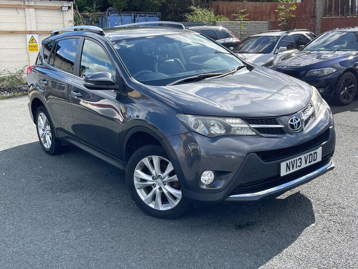 Toyota RAV4 2.2 D-4D Invincible 4WD Euro 5 5dr