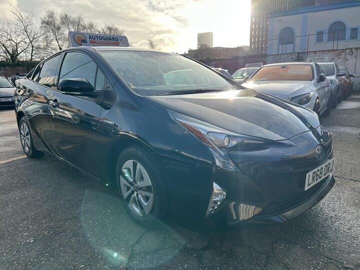 Toyota Prius 1.8 VVT-h Business Edition CVT AWD Euro 6 (s/s) 5dr