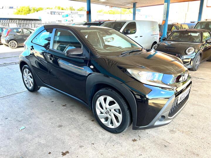 Toyota Aygo X 1.0 VVT-i Pure Euro 6 (s/s) 5dr