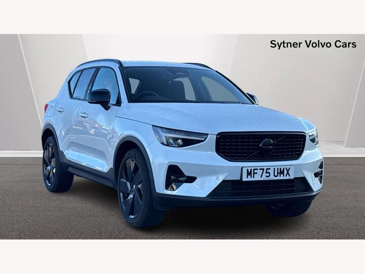 Volvo XC40 2.0 B3 MHEV Plus Black Edition DCT Auto Euro 6 (s/s) 5dr