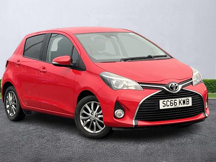Toyota YARIS 1.33 Dual VVT-i Icon Euro 6 5dr (Safety Sense)