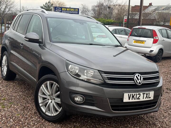 Volkswagen Tiguan 2.0 TDI BlueMotion Tech Sport DSG 4WD Euro 5 (s/s) 5dr