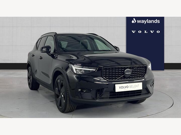 Volvo XC40 2.0 B3 MHEV Plus Black Edition DCT Auto Euro 6 (s/s) 5dr