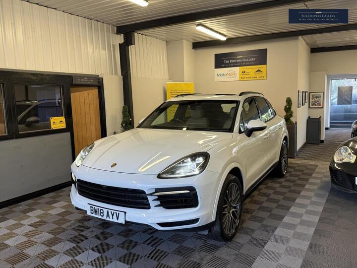 Porsche Cayenne 3.0T V6 TiptronicS 4WD Euro 6 (s/s) 5dr Porsche Cayenne 3.0T V6 TiptronicS 4WD Euro 6 (s/s) 5dr