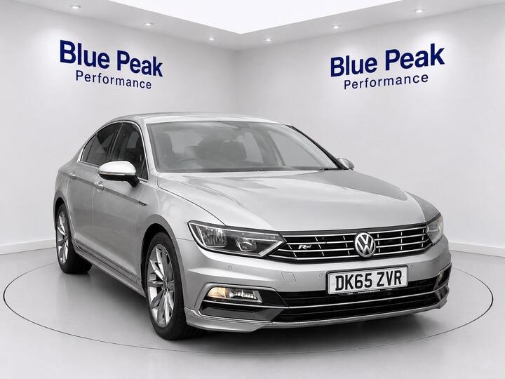 Volkswagen Passat 2.0 TDI BlueMotion Tech R-Line DSG Euro 6 (s/s) 4dr