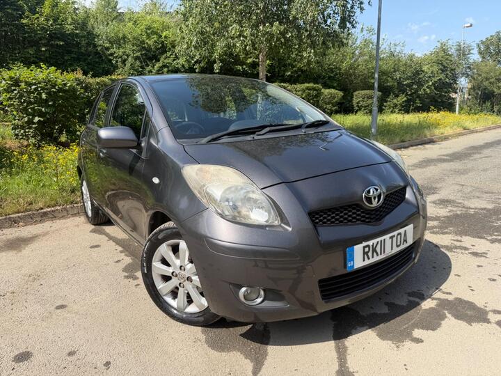 Toyota Yaris 1.33 Dual VVT-i T Spirit Euro 5 (s/s) 5dr