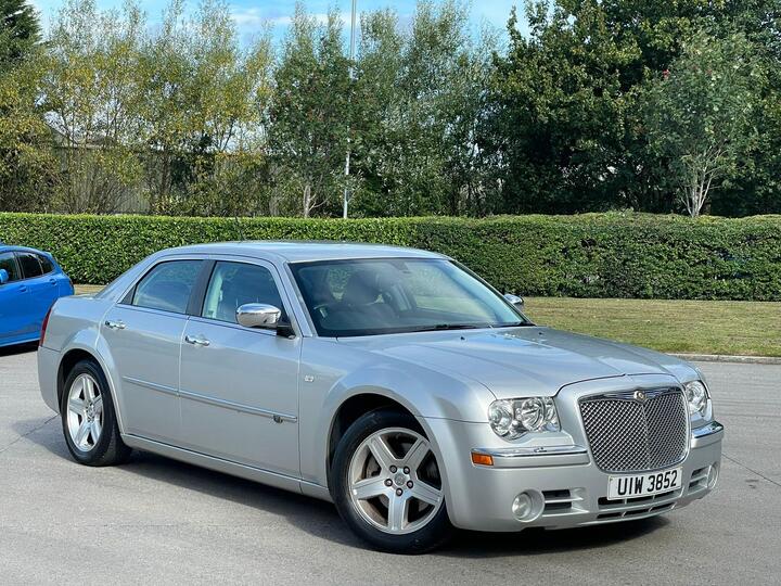 Chrysler 300C 3.0 CRD V6 LUX 4dr