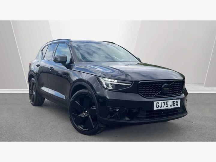 Volvo XC40 2.0 B3 MHEV Plus Black Edition DCT Auto Euro 6 (s/s) 5dr