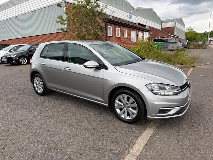 Volkswagen Golf 1.0 TSI BlueMotion Tech SE Nav Euro 6 (s/s) 5dr