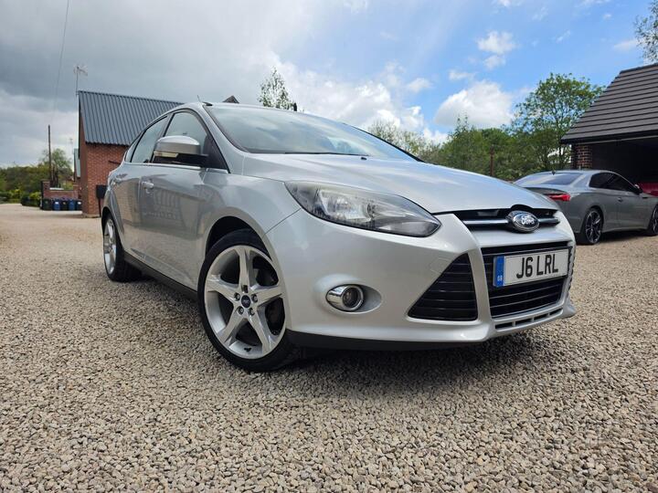 Ford Focus 1.6 Titanium Euro 5 5dr