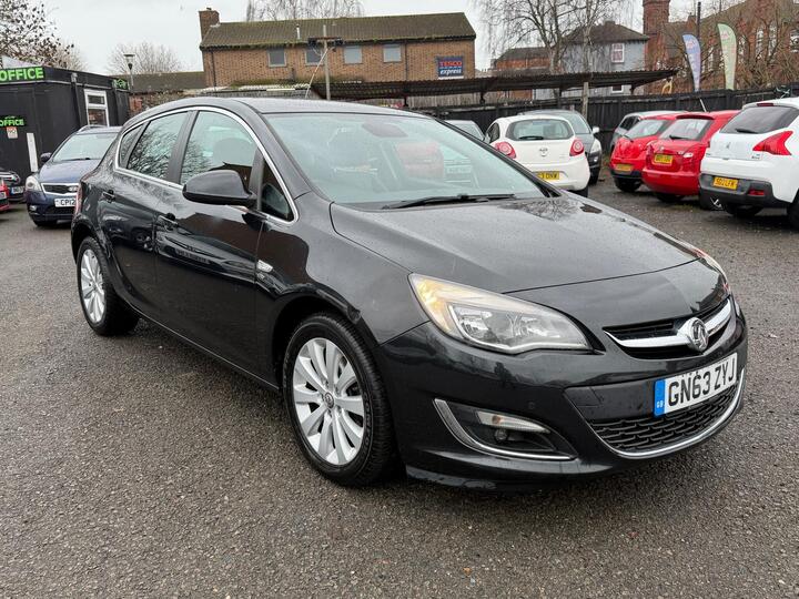 Vauxhall Astra 2.0 CDTi EcoFLEX Elite Euro 5 (s/s) 5dr
