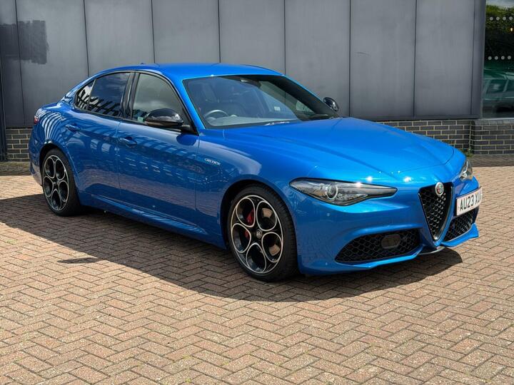 Alfa Romeo Giulia 2.0T Veloce Auto Euro 6 (s/s) 4dr Alfa Romeo Giulia 2.0T Veloce Auto Euro 6 (s/s) 4dr