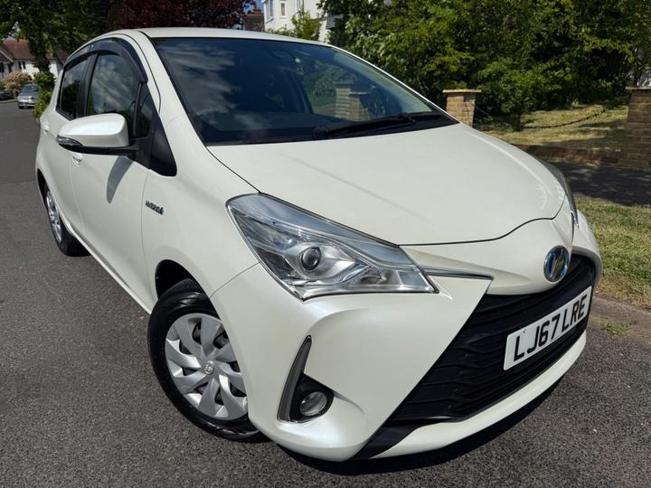 Toyota Yaris 1.5 VVT-h Icon Tech E-CVT Euro 6 (s/s)