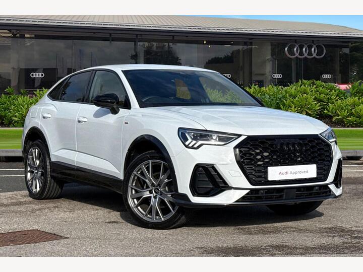 Audi Q3 Sportback 1.5 TFSI CoD 35 Black Edition Sportback S Tronic Euro 6 (s/s) 5dr