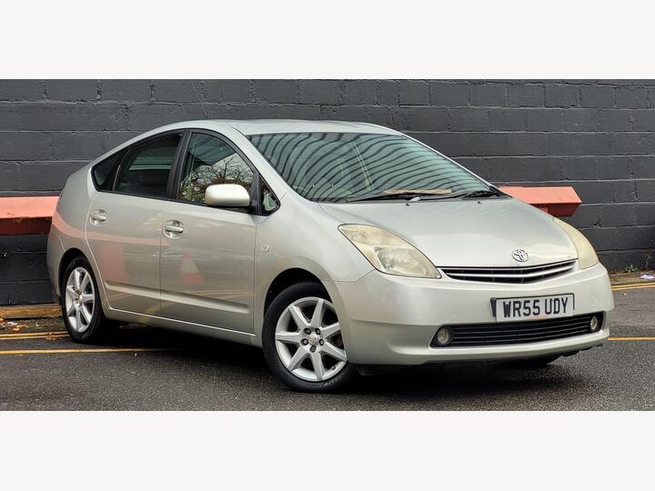 Toyota Prius 1.5 T4 CVT 5dr Toyota Prius 1.5 T4 CVT 5dr