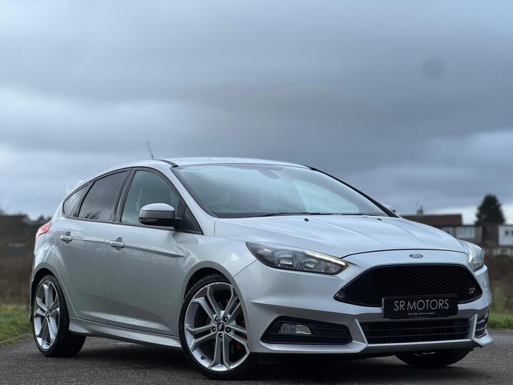 Ford Focus 2.0T EcoBoost ST-2 Euro 6 (s/s) 5dr
