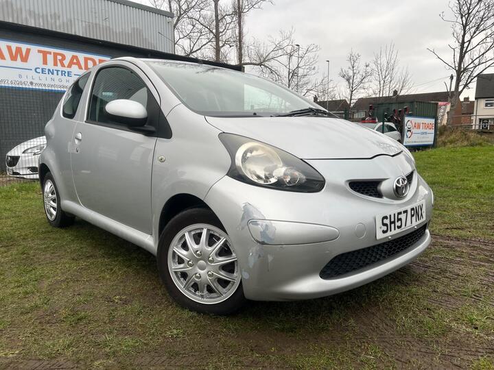 Toyota AYGO 1.0 VVT-i + Euro 4 3dr Toyota AYGO 1.0 VVT-i + Euro 4 3dr