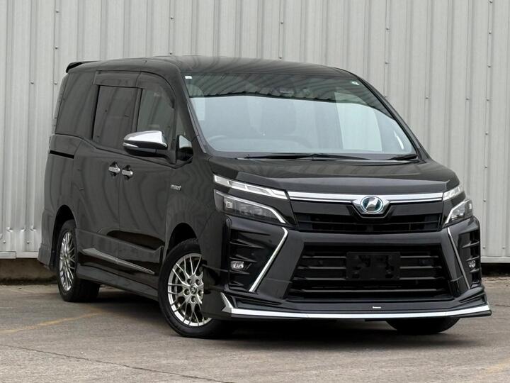 Toyota Voxy 1.8 HYBRID ZS KIRAMEKI II 5DR AUTO ULEZ