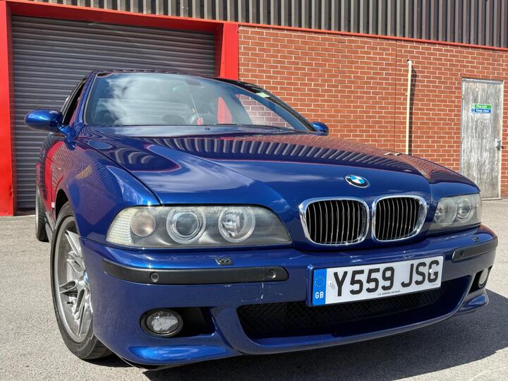 BMW M5 4.9i 4dr