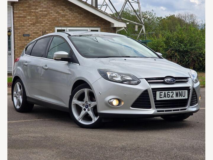 Ford Focus 1.0T EcoBoost Titanium Navigator Euro 5 (s/s) 5dr