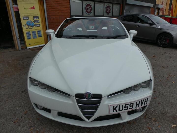 Alfa Romeo Spider 2.2 JTS 2dr Alfa Romeo Spider 2.2 JTS 2dr