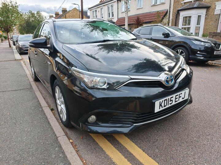 Toyota Auris 1.8 VVT-h Business Edition Touring Sports CVT Euro 6 (s/s) 5dr