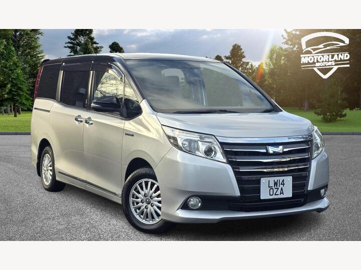 Toyota Noah 1.8L HYBRID AUTO 7 SEATS 5 DR