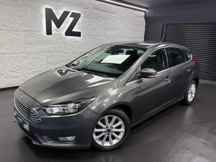 Ford FOCUS 1.0T EcoBoost Titanium Auto Euro 6 (s/s) 5dr