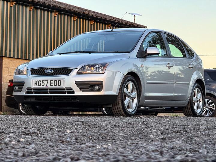 Ford Focus 1.6 Zetec Climate 5dr