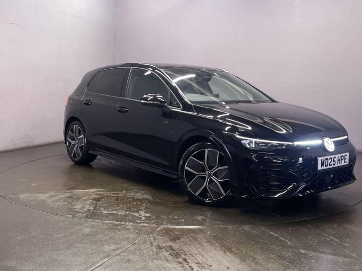 Volkswagen GOLF 1.5 ETSI MHEV Black Edition DSG Euro 6 (s/s) 5dr