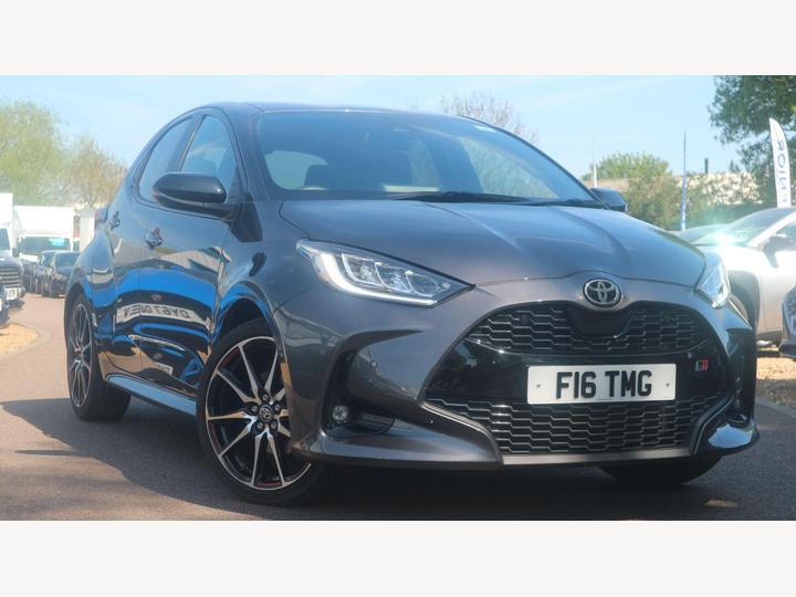 Toyota Yaris 1.5 VVT-h GR SPORT E-CVT Euro 6 (s/s) 5dr