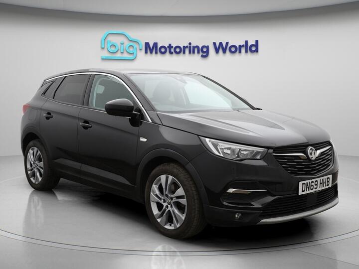 Vauxhall Grandland X 1.2 Turbo SRi Nav Euro 6 (s/s) 5dr