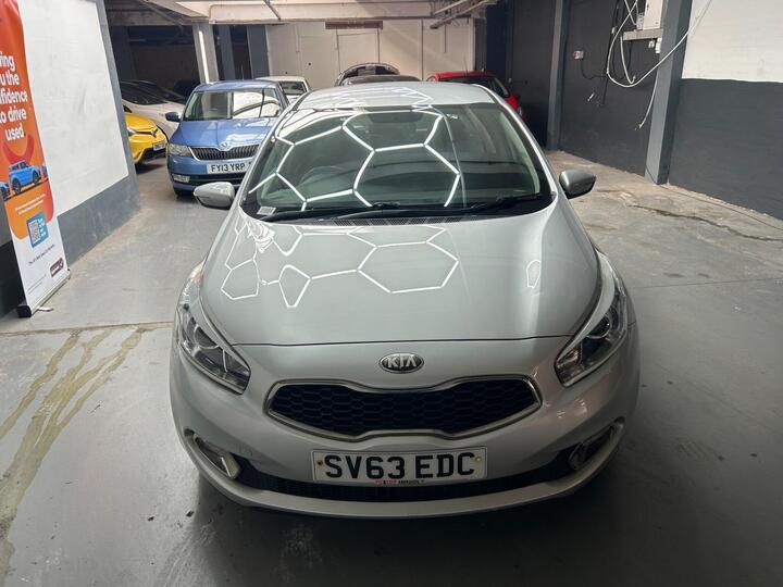 Kia Ceed 1.6 GDi EcoDynamics 2 Euro 5 (s/s) 5dr