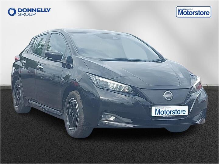 Nissan LEAF 39kWh Acenta Auto 5dr