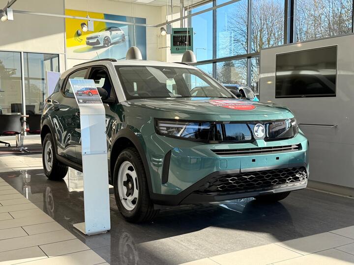 Vauxhall Frontera Electric 44kWh Design Auto 5dr