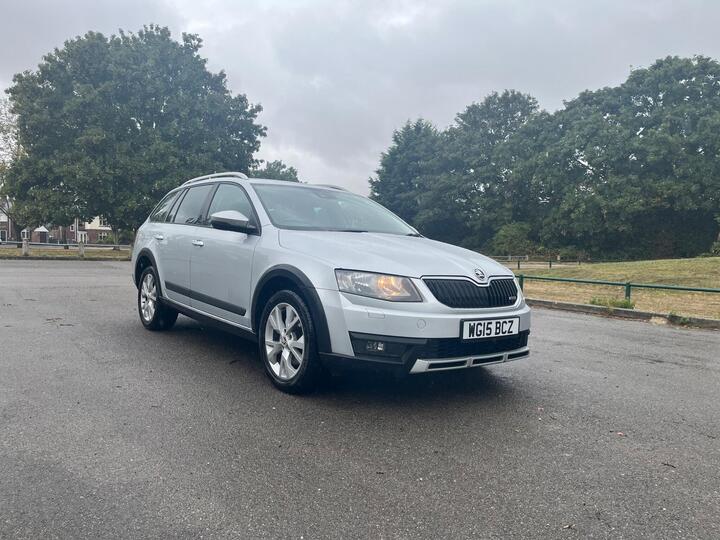 Skoda Octavia 2.0 TDI Scout DSG 4WD Euro 6 (s/s) 5dr